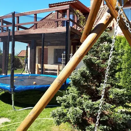 Dom Letniskowy Nad Jeziorem Orzysz Prázdninový dům